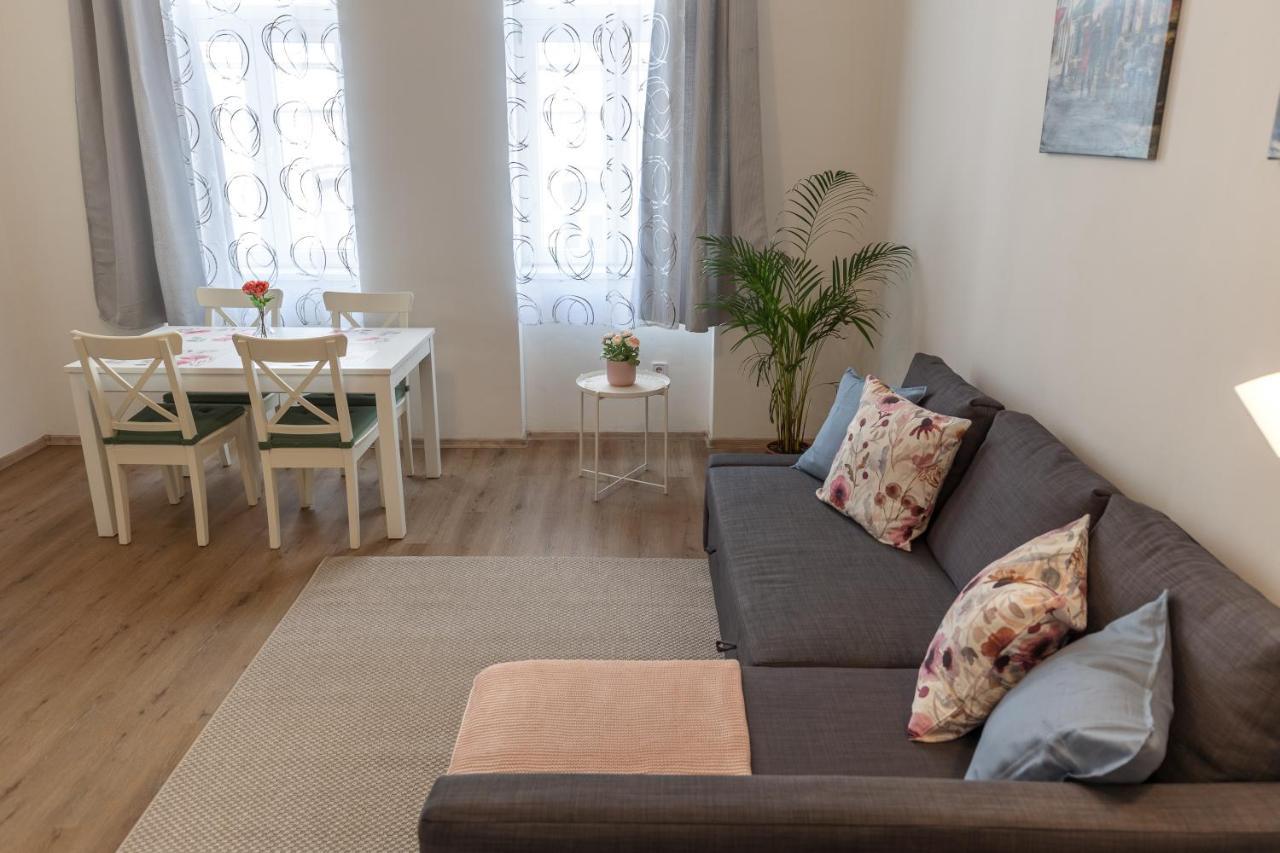 Emily'S Lovely Place 布达佩斯 外观 照片