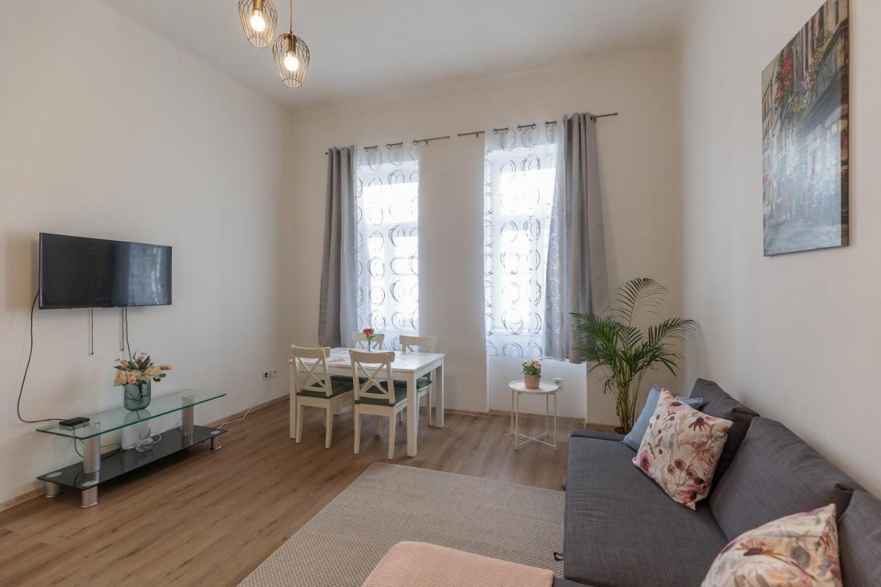 Emily'S Lovely Place 布达佩斯 外观 照片